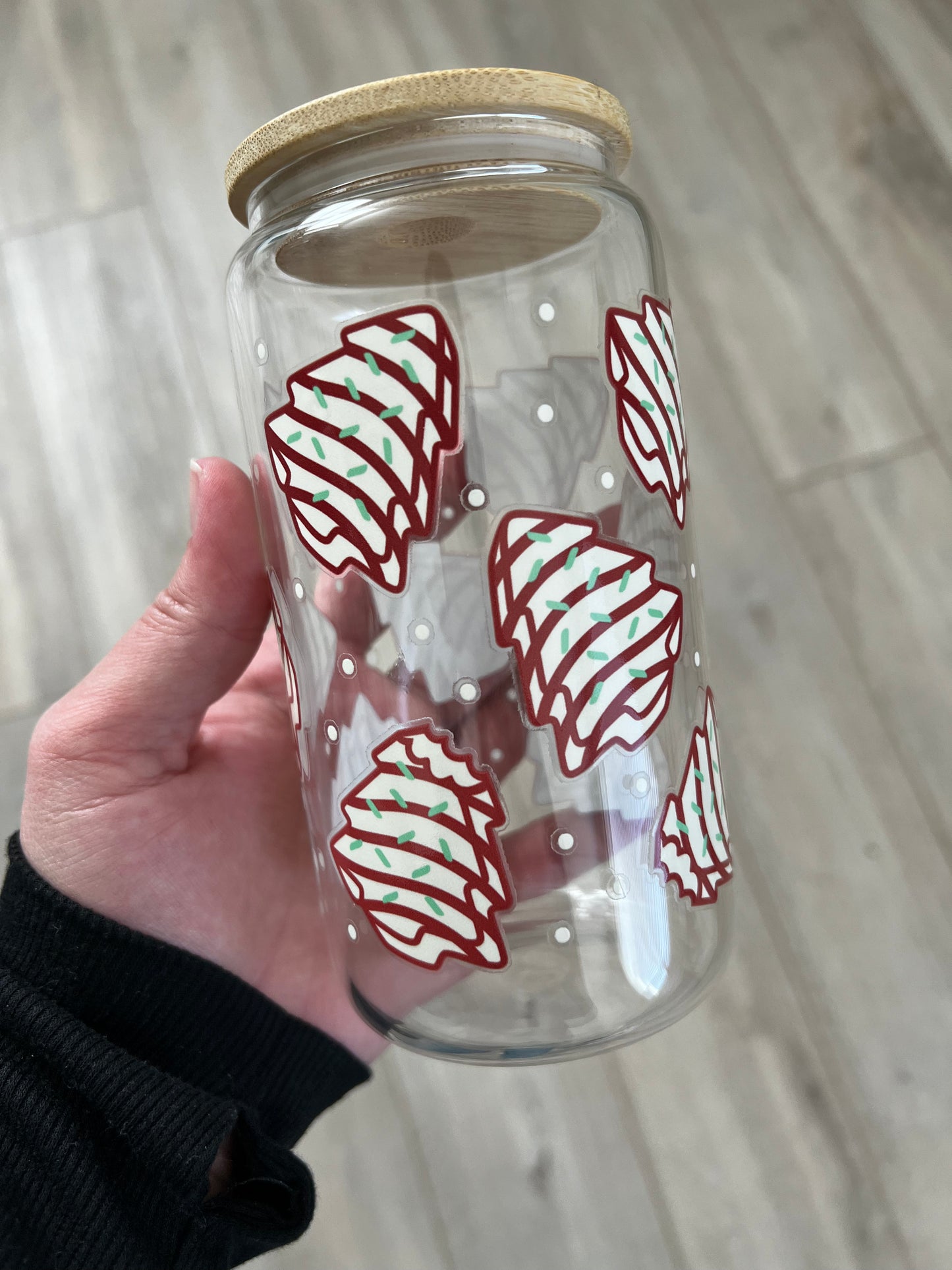 Christmas Tree Cakes 16 oz Beer Can Glass