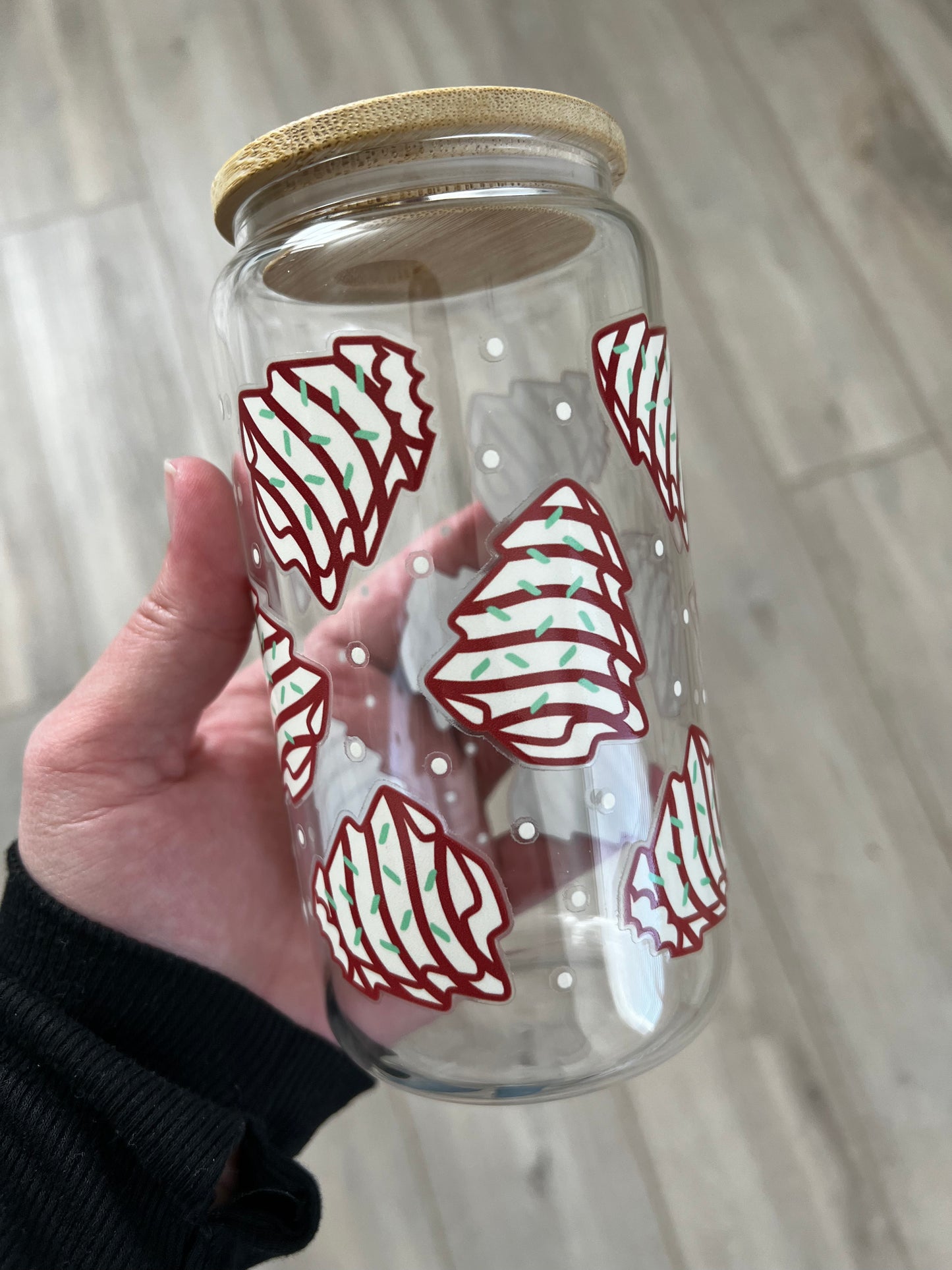 Christmas Tree Cakes 16 oz Beer Can Glass