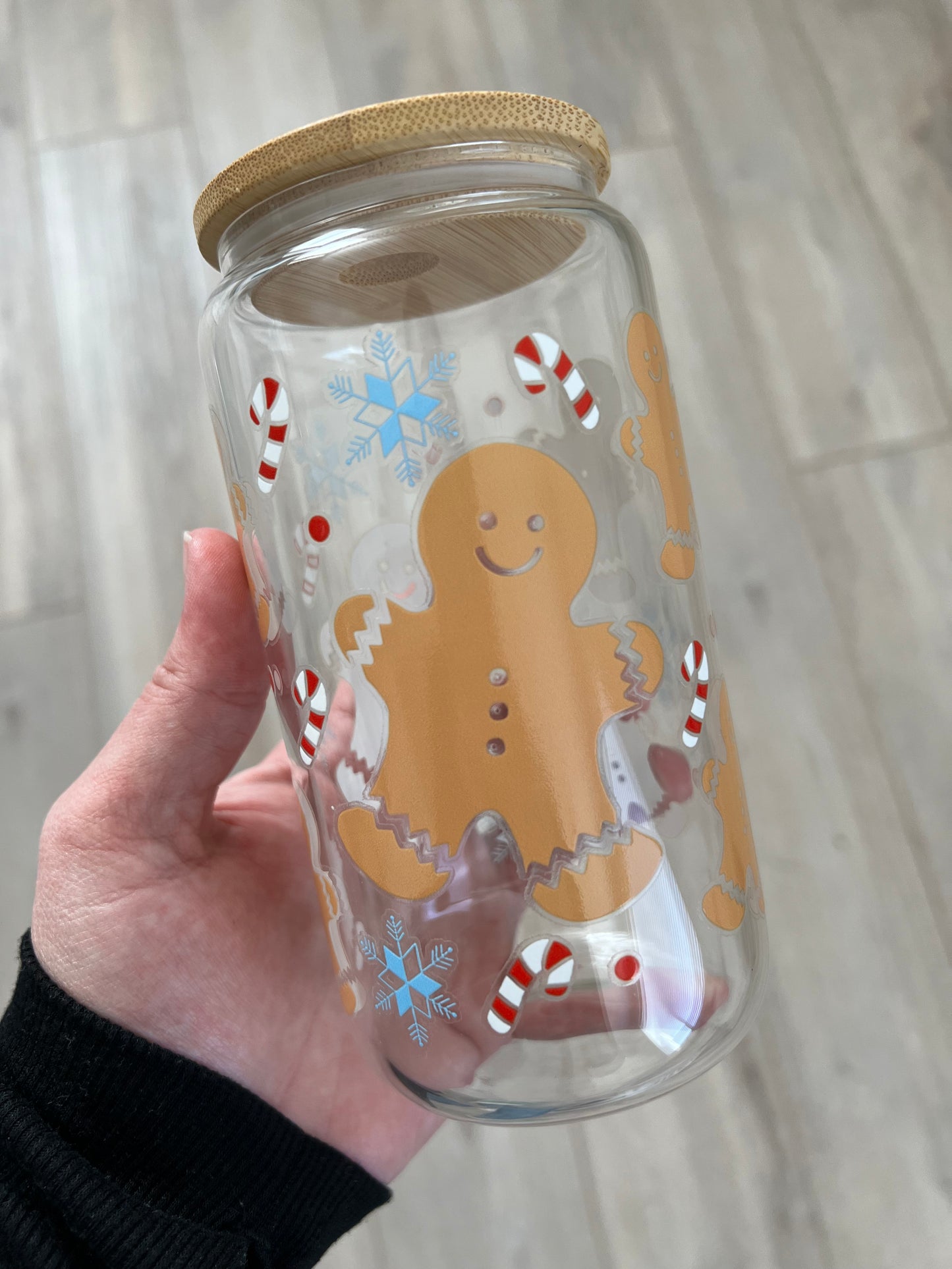 Gingerbread 16 oz Beer Can Glass