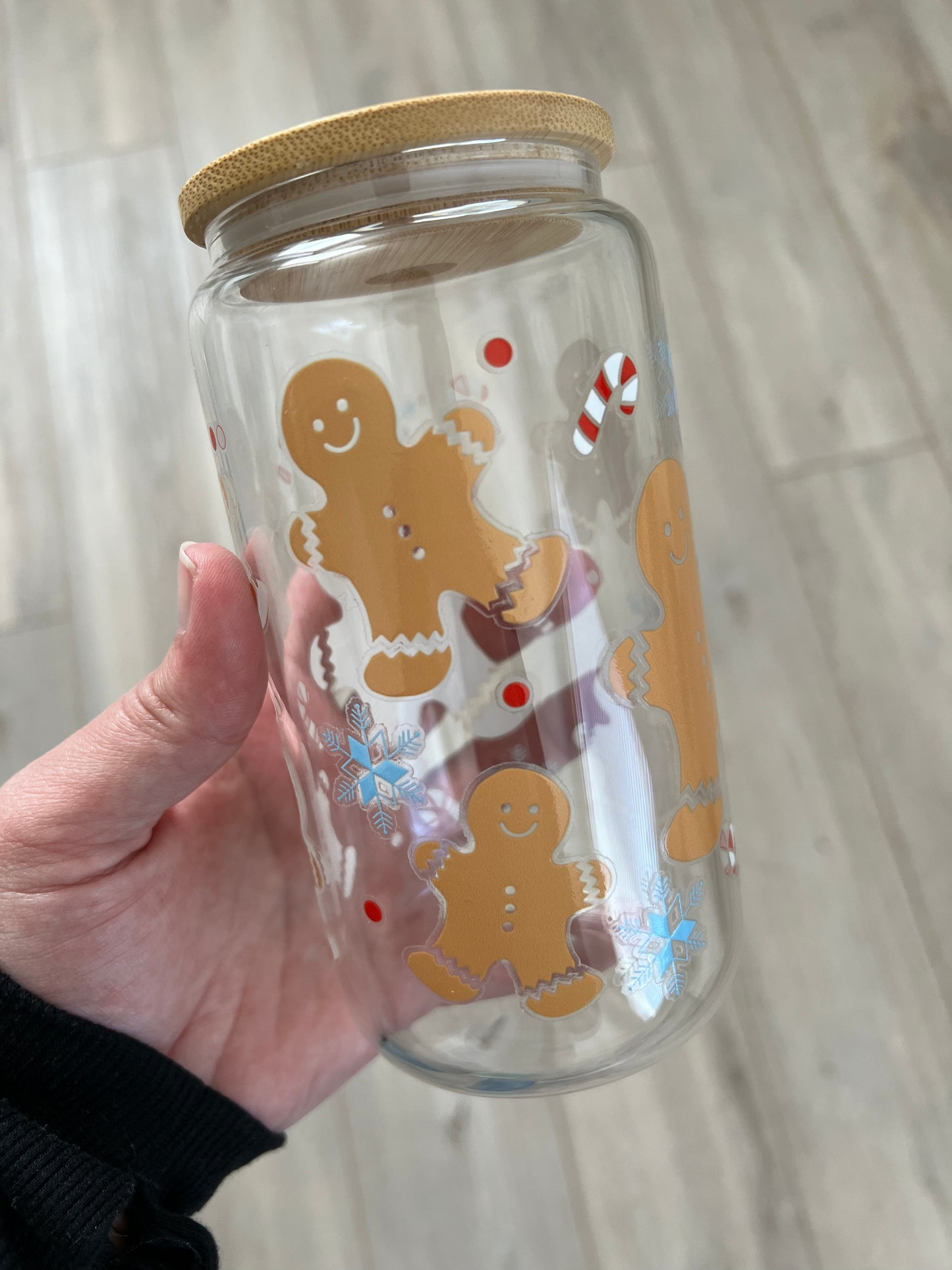 Gingerbread 16 oz Beer Can Glass