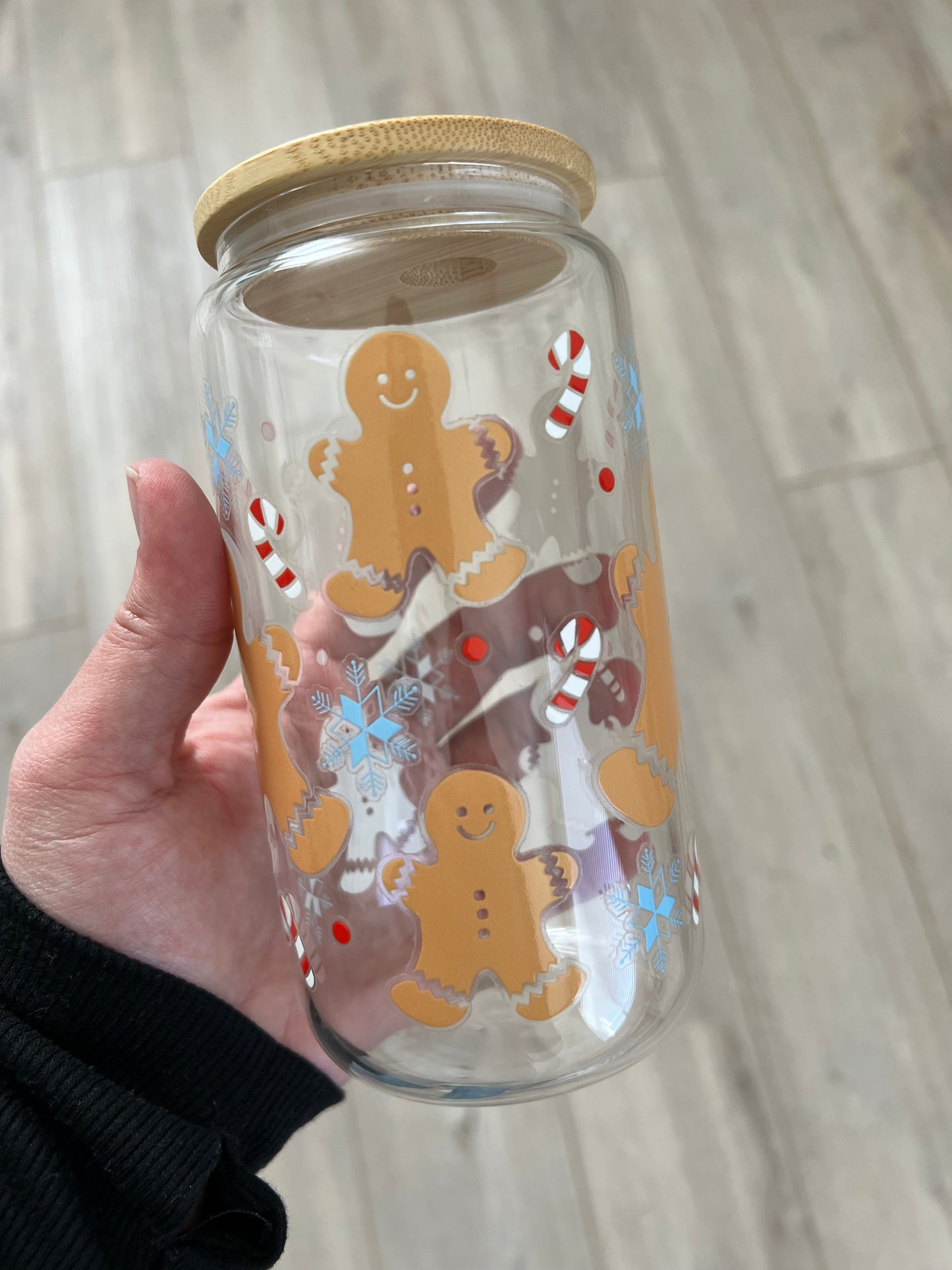 Gingerbread 16 oz Beer Can Glass