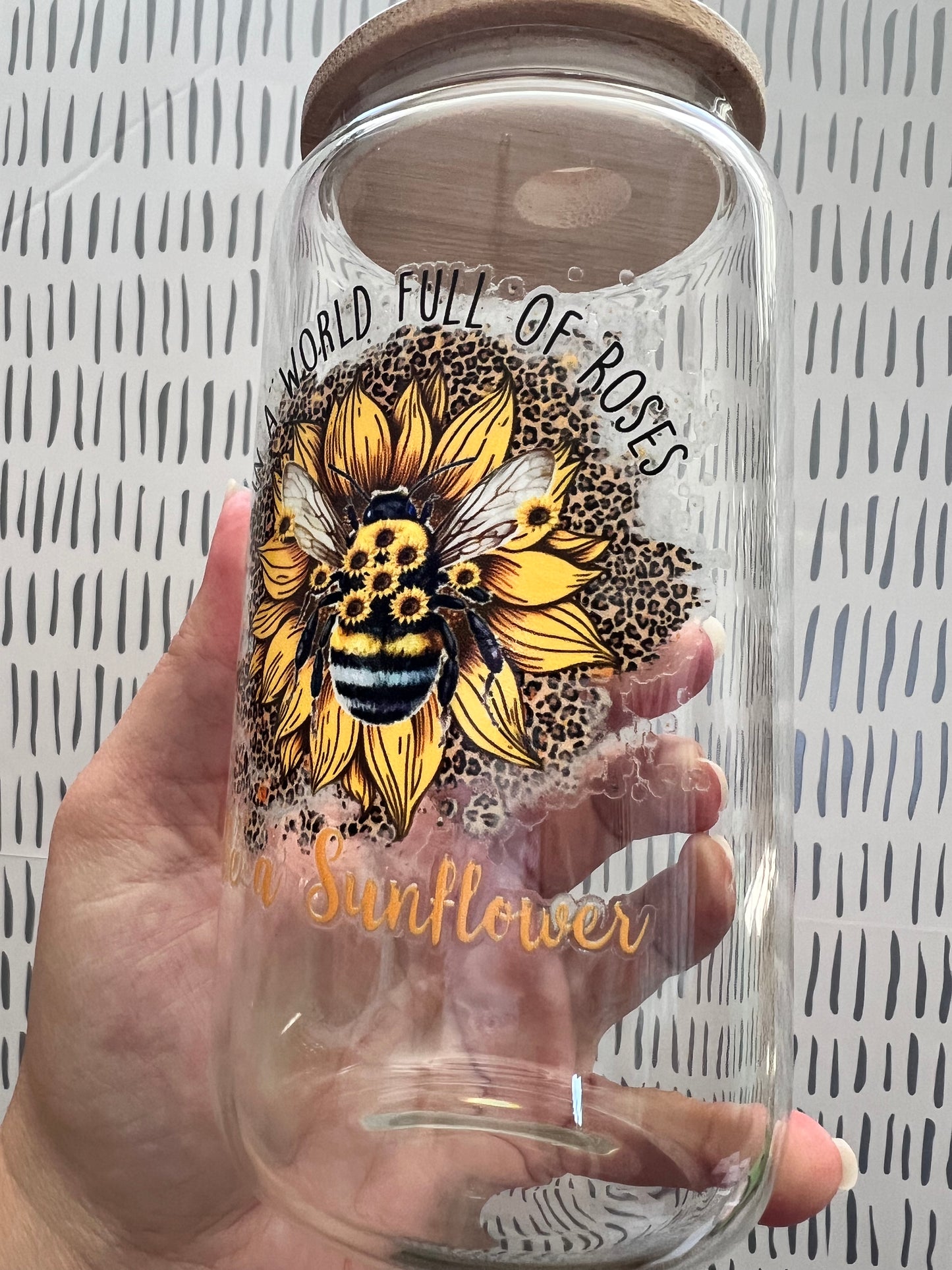 Bee a Sunflower 16 oz Beer Can Glass