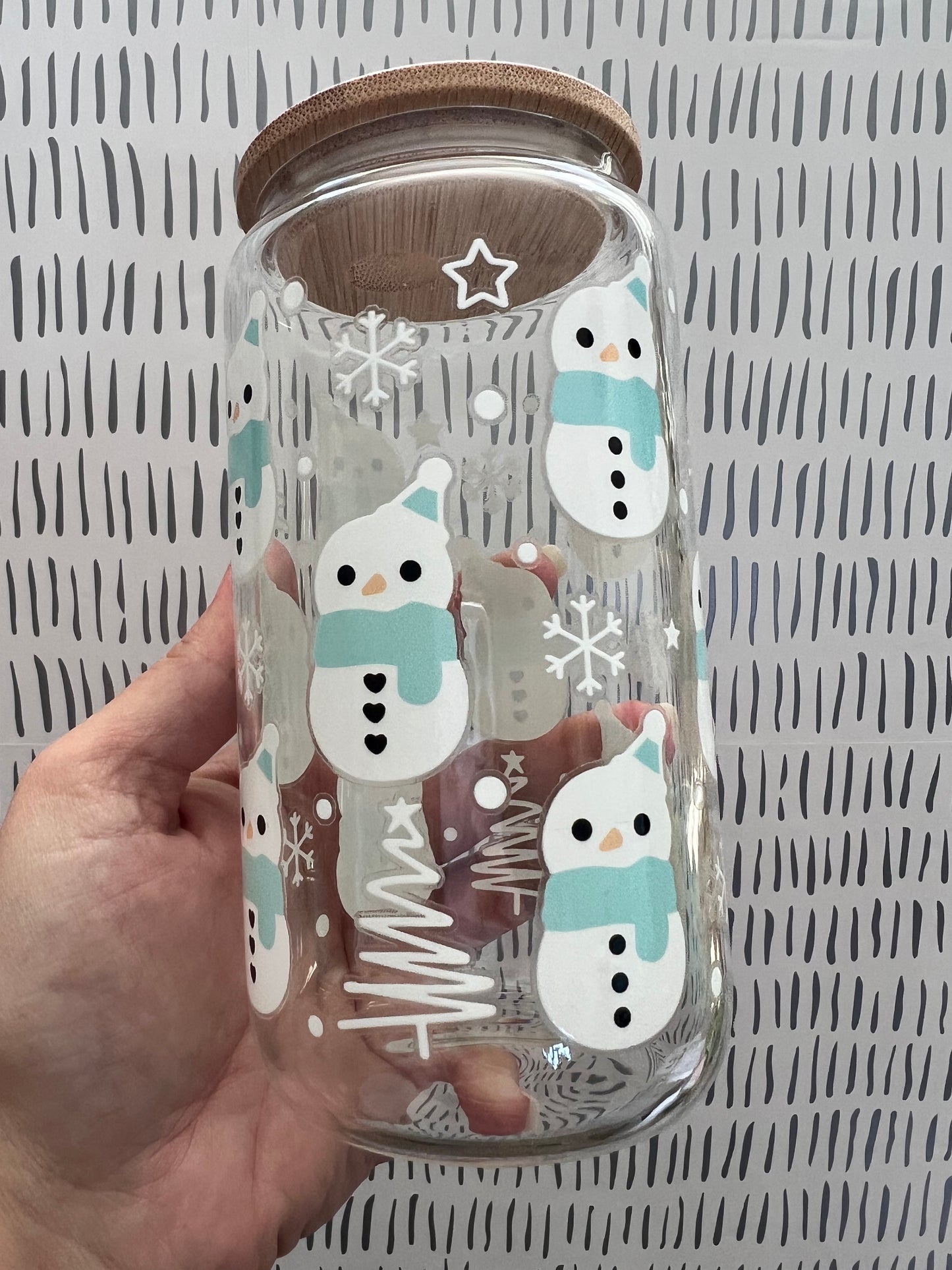 Snowman 16 oz Beer Can Glass