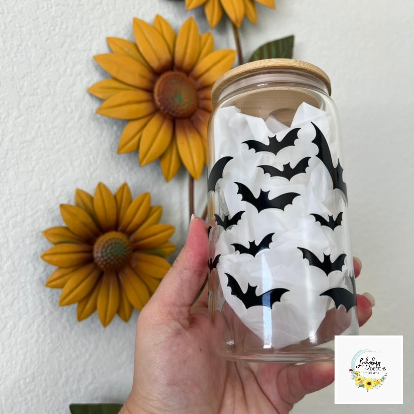 Bats Halloween Beer Can Glass with Bamboo Lid & Plastic Straw