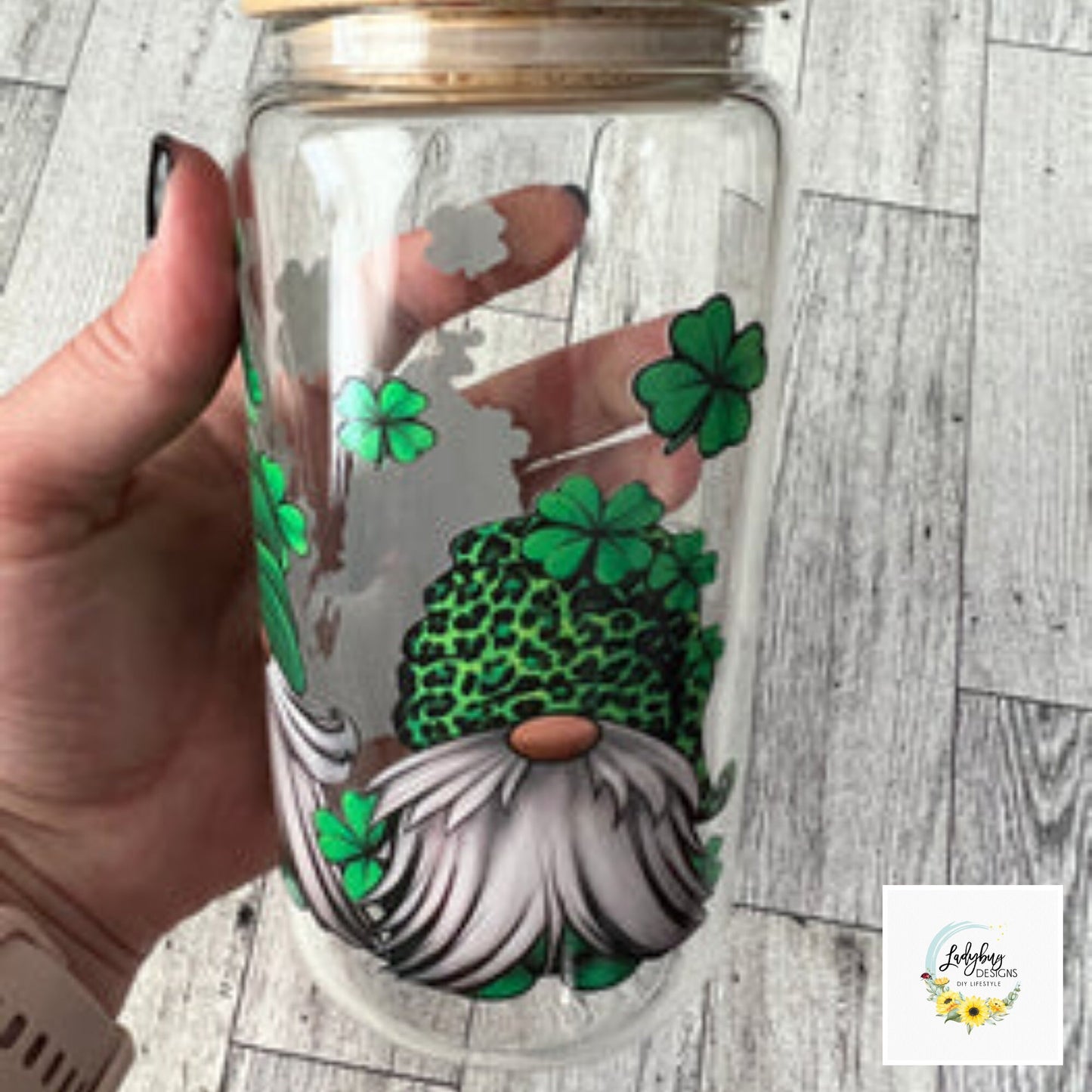 St Patricks Libbey, Lucky Beer Can Glass, Shamrock Libbey, Lucky Charm Glass, Irish Beer Can Glass, Green Ice Coffee Cup, Lucky Iced Coffee, St Pattys Day Glass, St Patricks Day Gift, Clover Glass Can, Lucky Green Libbey, Four Leaf Clover Cup, Luck of the Irish, Shamrock St Pats Cup