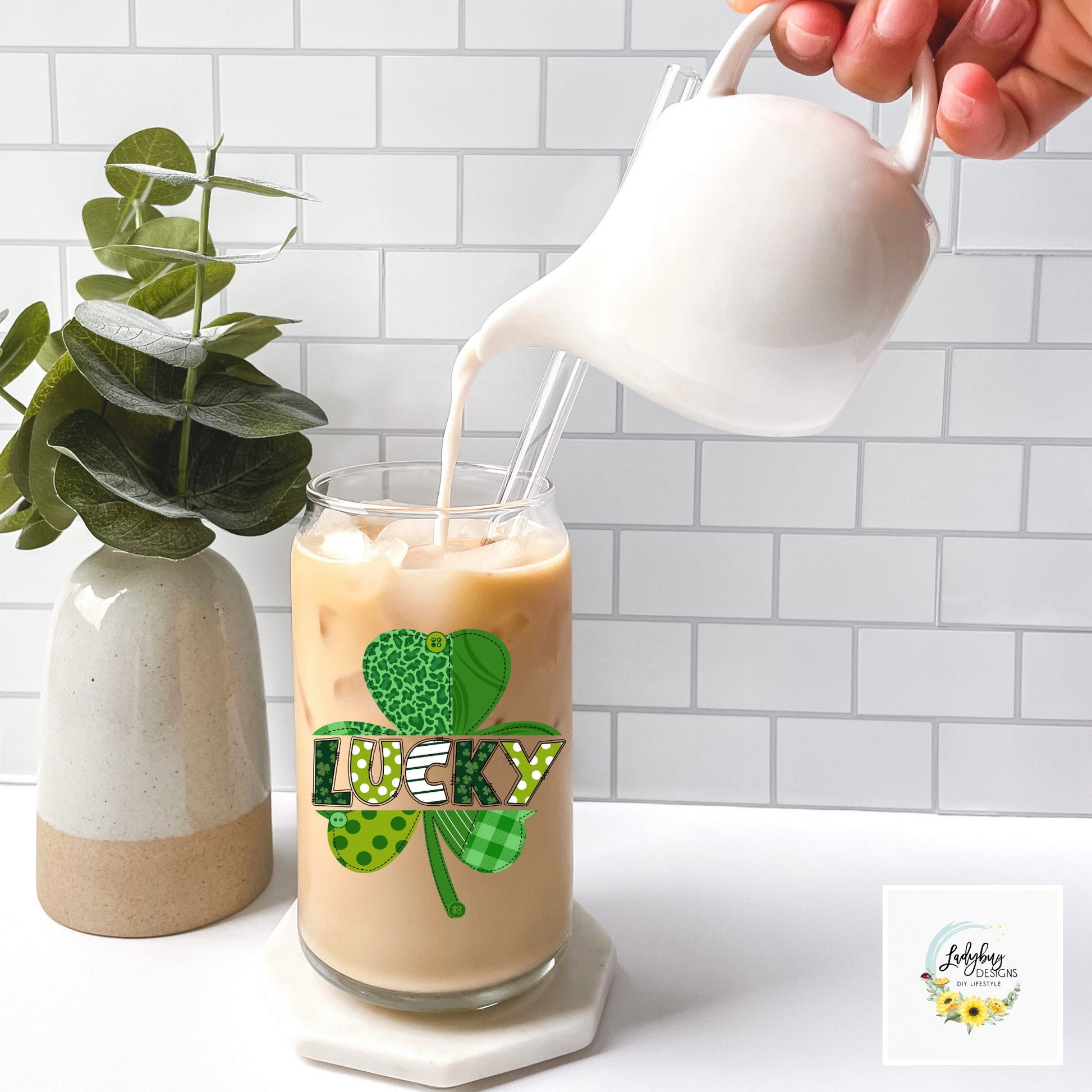 St Patricks Day Cup, Shamrock Libbey, Lucky Beer Can Glass, Irish Beer Can Glass, Green Ice Coffee Cup, Lucky Iced Coffee, St Pattys Day Libbey, St Patricks Day Gift, Clover Glass Can, Lucky Green Libbey, Four Leaf Clover Cup, Luck of the Irish, Shamrock St Pats Cup