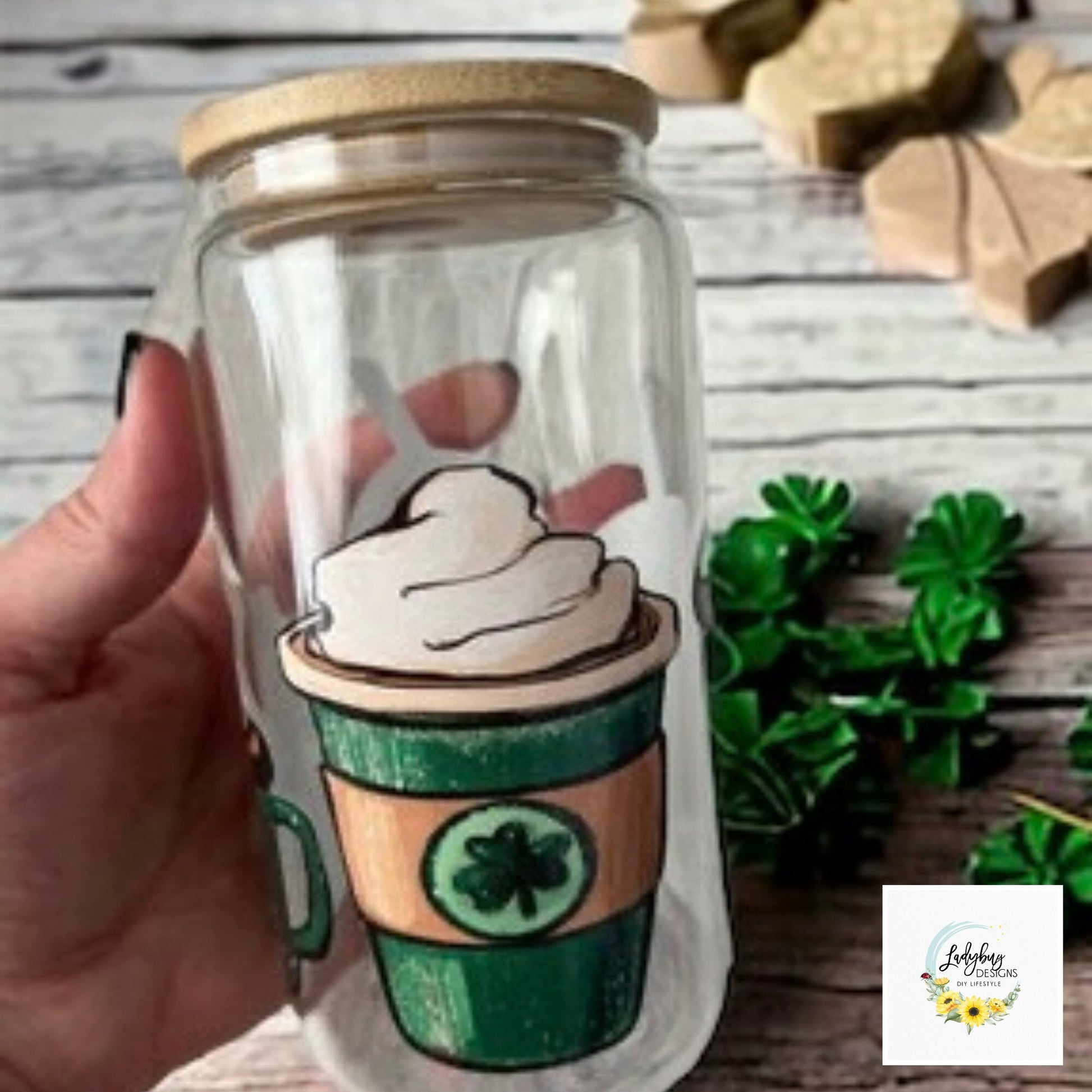 St Patricks Libbey, Lucky Beer Can Glass, Shamrock Libbey, Lucky Charm Glass, Irish Beer Can Glass, Green Ice Coffee Cup, Lucky Iced Coffee, St Pattys Day Glass, St Patricks Day Gift, Clover Glass Can, Lucky Green Libbey, Four Leaf Clover Cup, Luck of the Irish, Shamrock St Pats Cup