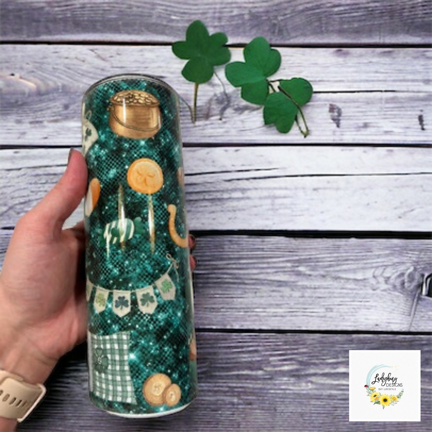 St Patricks Tumbler, Pot of Gold Tumbler, Green Irish Tumbler, Four Leaf Clover Mug, St Pats Day Tumbler, Luck of the Irish, St Pats Day Gift, Shamrock Tumbler, Tumbler with Lid, Iced Coffee Tumbler, My Lucky Charm, St Pats Day Cups, Lucky Pot of Gold