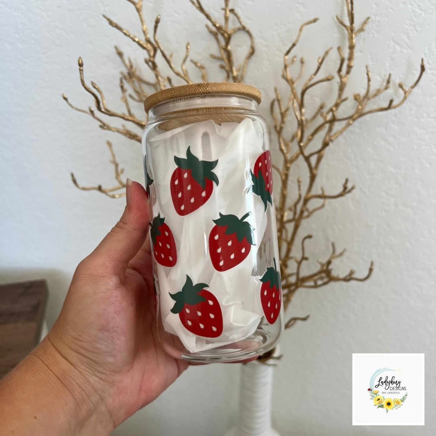 Strawberries 16oz Beer Can Glass