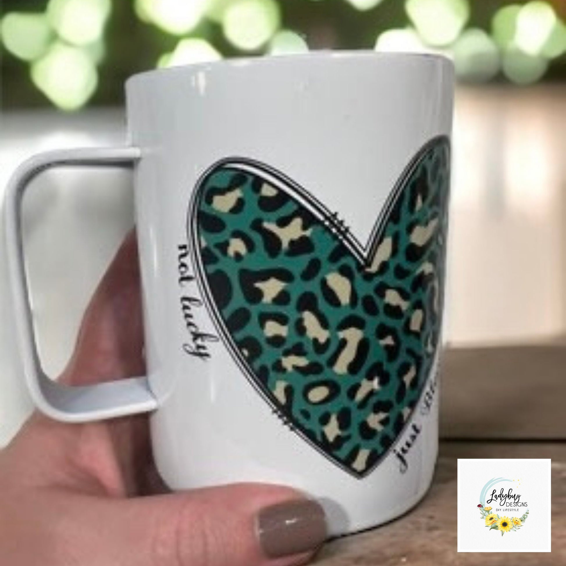 St Patricks Day Mug, Lucky Coffee Mug, Shamrock Coffee Mug, Green Irish Tumbler, Four Leaf Clover Mug, St Pats Day Tumbler, Luck of the Irish, St Pats Day Gift, Shamrock Tumbler, Coffee Mug with Lid, Iced Coffee Tumbler, My Lucky Charm, St Pats Day Cups