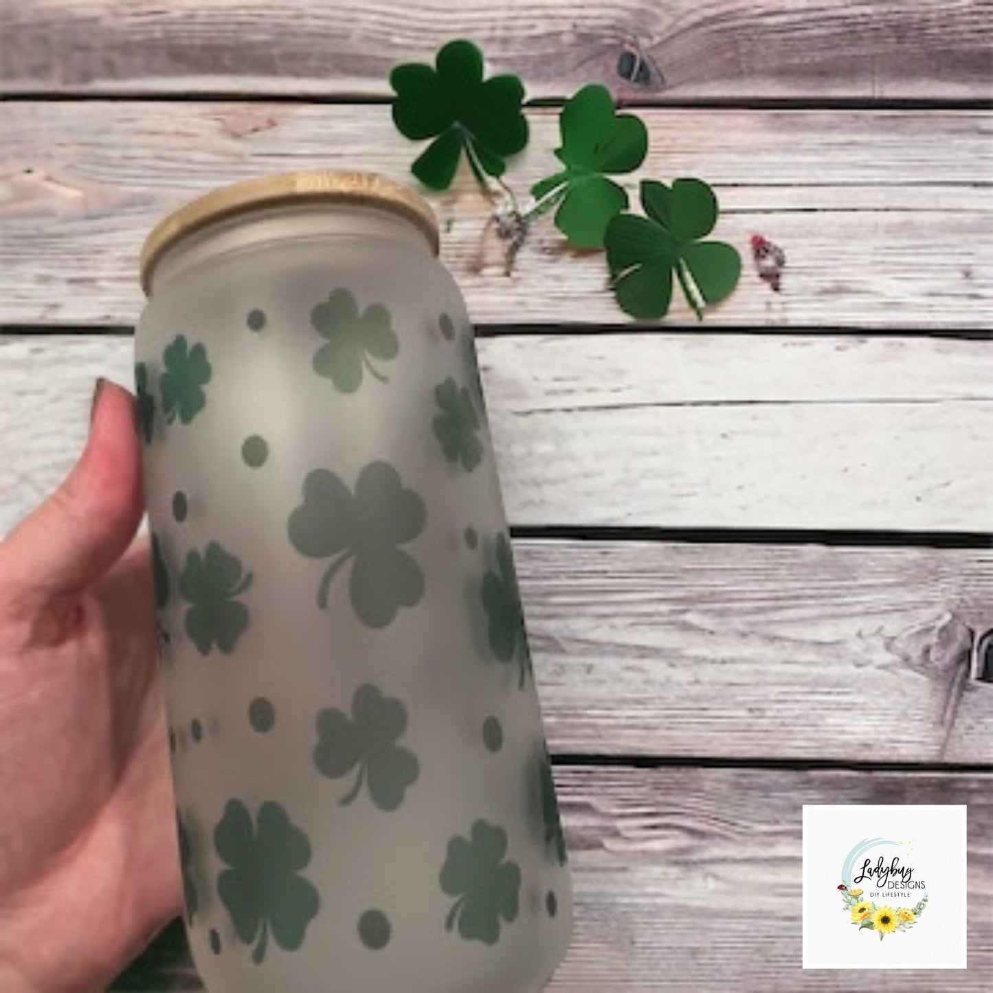 St Patricks Day Cup, Shamrock Libbey, Messy Bun Libbey, Lucky Beer Can Glass, Momlife Beer Can Cup, Irish Beer Can Glass, Green Ice Coffee Cup, Lucky Iced Coffee, St Pattys Day Libbey, St Patricks Day Gift, Clover Glass Can, Lucky Frosted Libbey, Momlife Frosted Cup