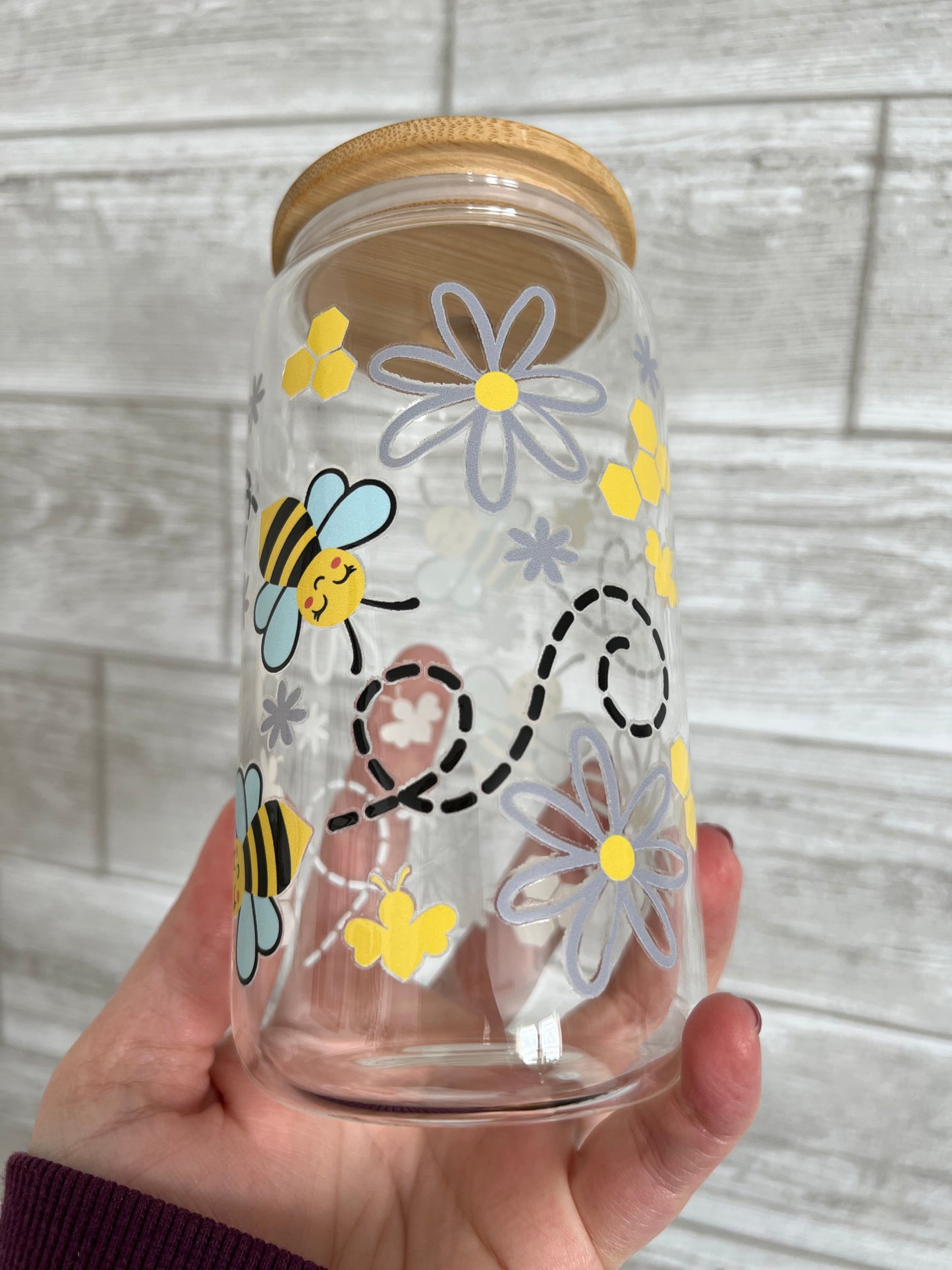 Spring Bees 16 oz Beer Can Glass