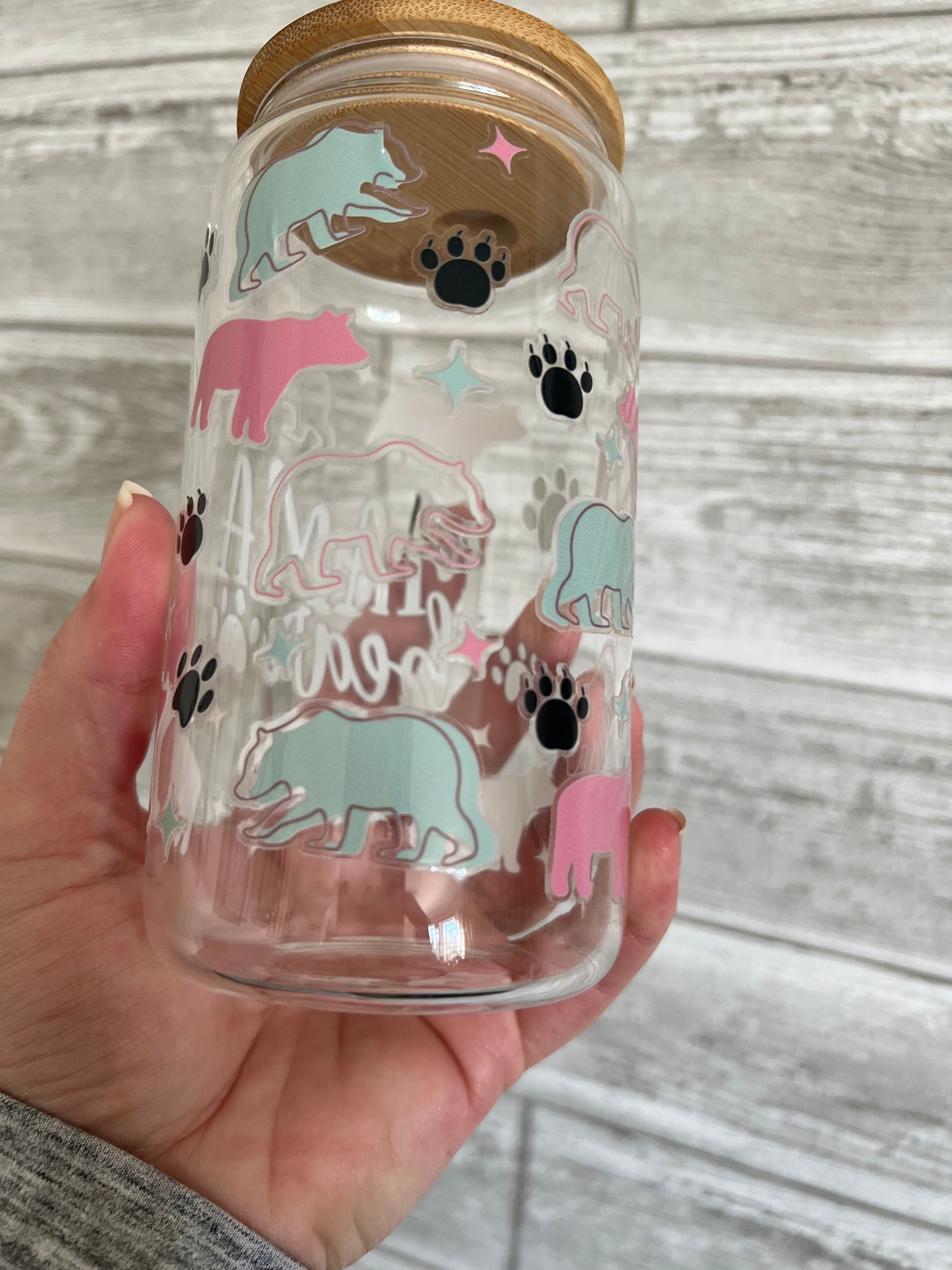 Mama Bear 16 oz Beer Can Glass