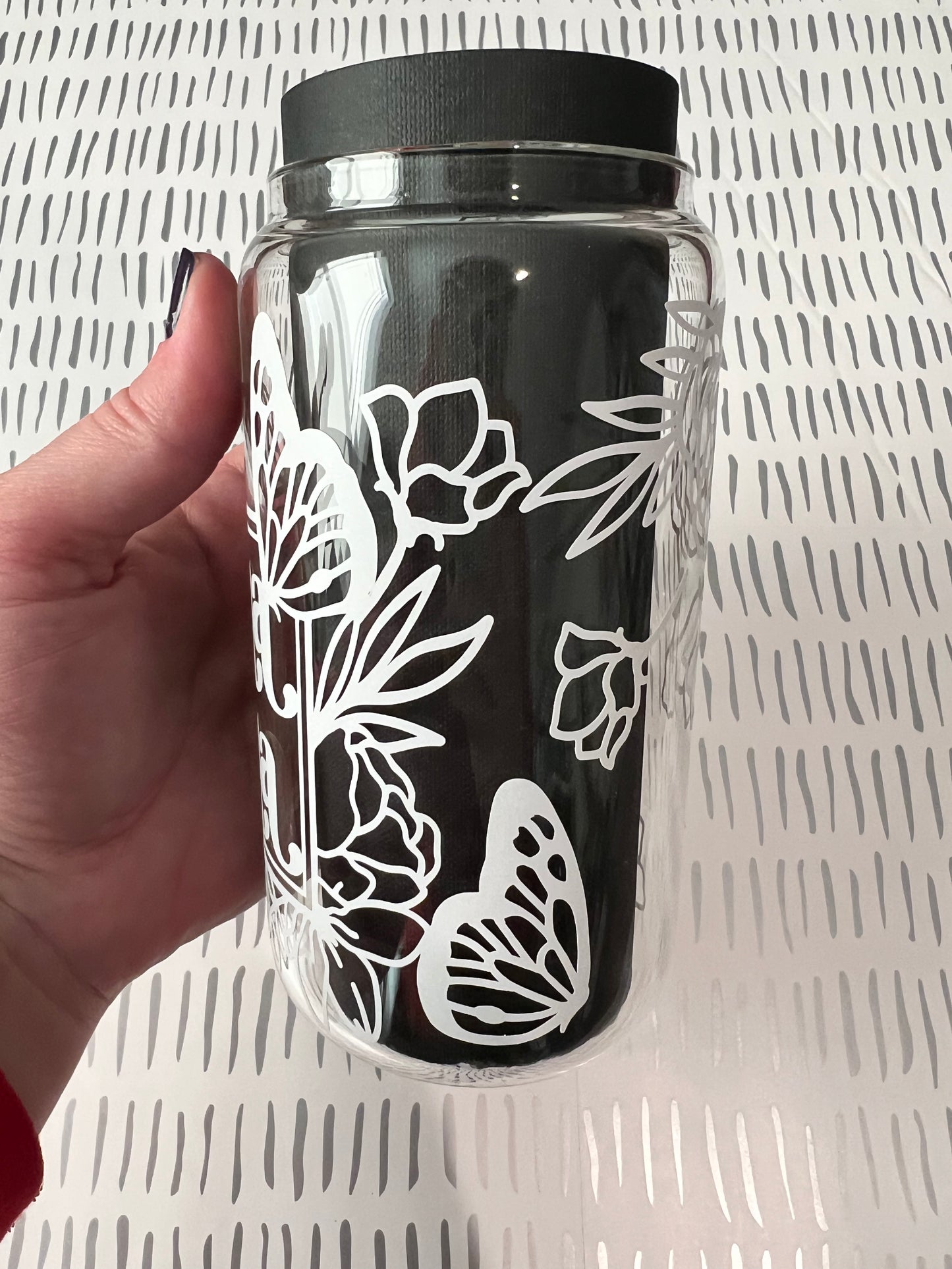 Butterfly Mama 16 oz Beer Can Glass - Ladybug Designs, DIY Lifestyle