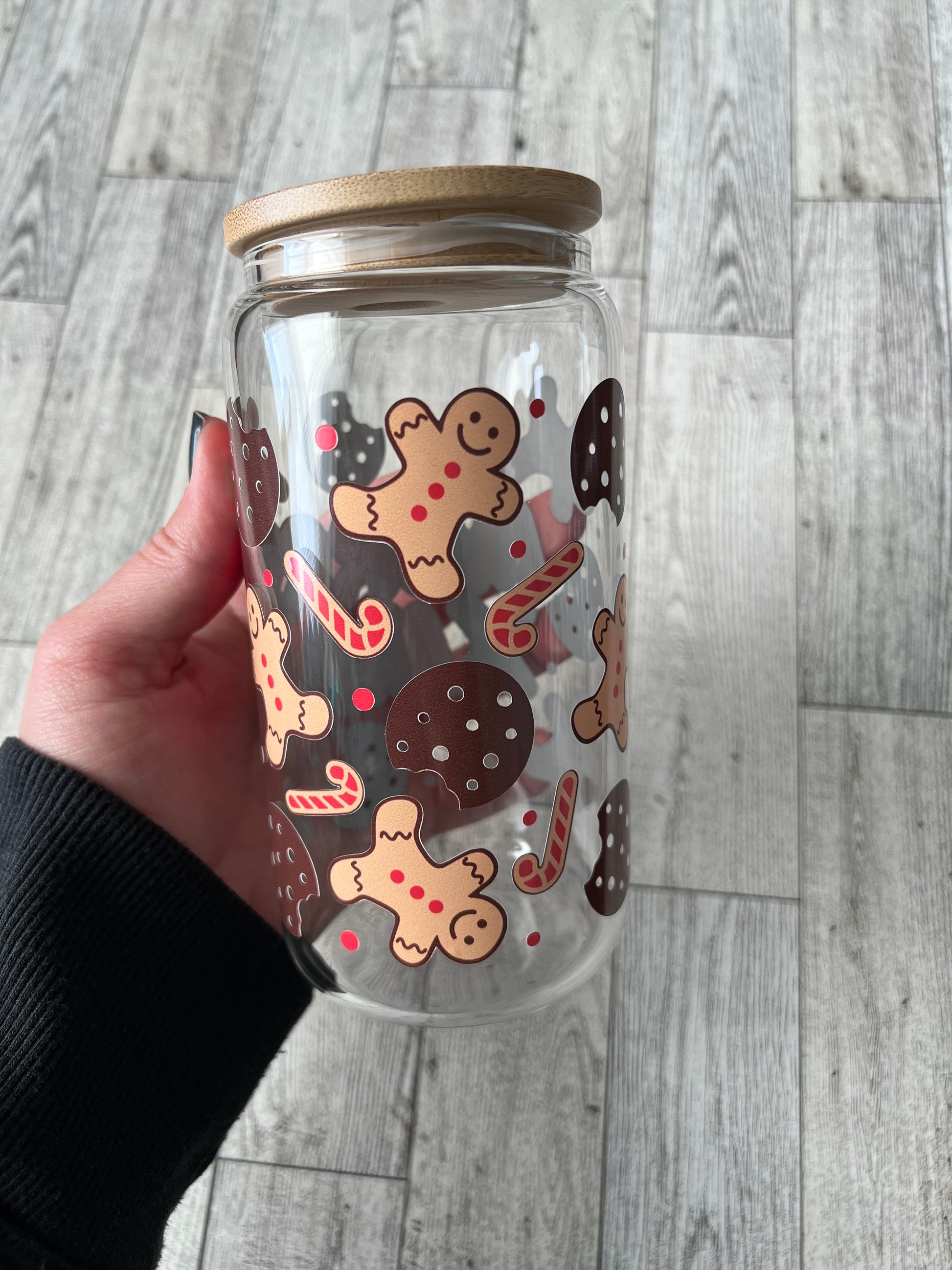 Merry Xmas 16 oz Beer Can Glass - Ladybug Designs, DIY Lifestyle