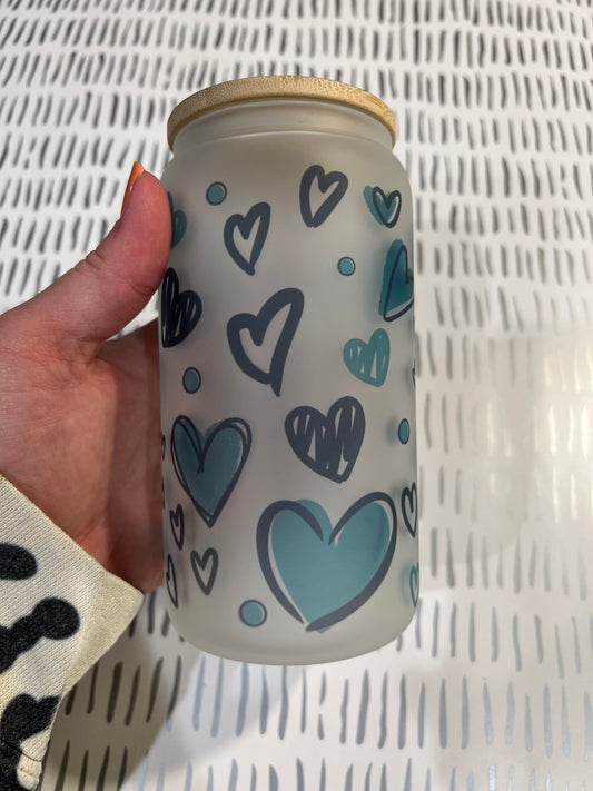 Teal Hearts Frosted 16 oz Beer Can Glass - Ladybug Designs, DIY Lifestyle